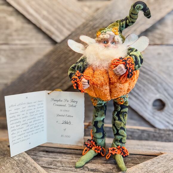 Mark Roberts-Velvet Pumpkin Pie Fairy Ornament/Figurine/#51-35900/ Ltd Ed-9"H - Picture 5 of 10